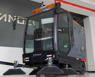 駕駛式掃地機 駕駛式掃地機